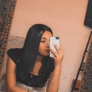 Meet your Posher, Leah